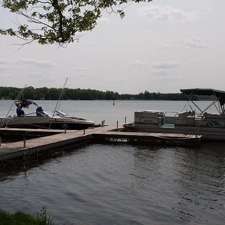 Woodland Estate Resort Campbellford מראה חיצוני תמונה