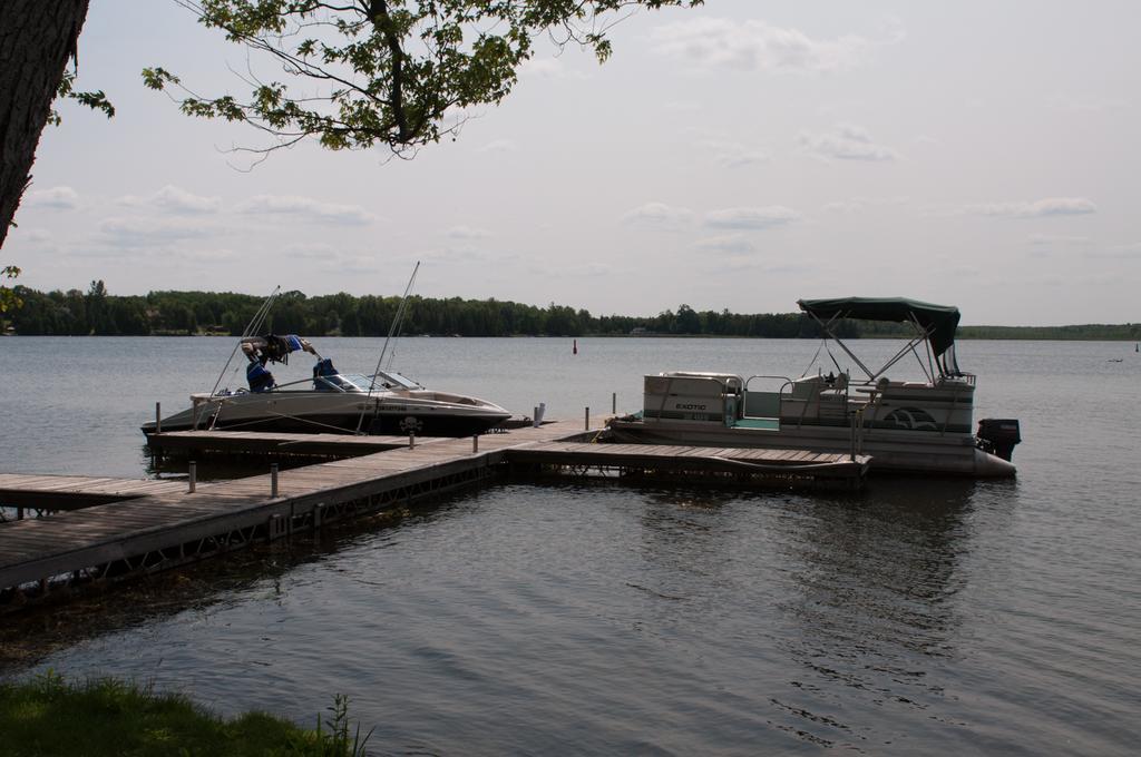 Woodland Estate Resort Campbellford מראה חיצוני תמונה