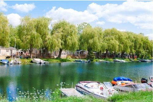 Woodland Estate Resort Campbellford מראה חיצוני תמונה